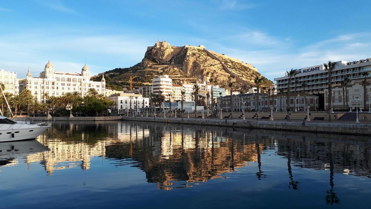 Town Hall Suite Alicante Luaran gambar